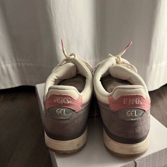 END x Asics Gel Lyte III Pearl Size 9.5 - Picture 2 of 7